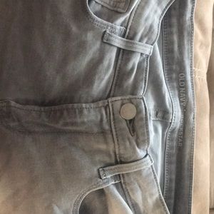 Old Navy Gray Capris Size 8 Regular